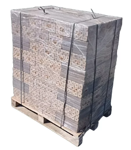 Holzbriketts RUF auf Palette